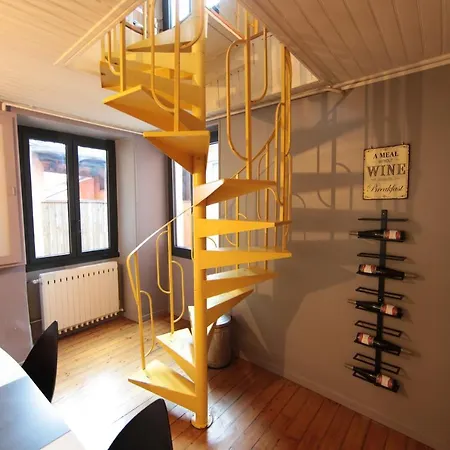 L'atypique : Triplex 8 Couchages En Vieille Ville