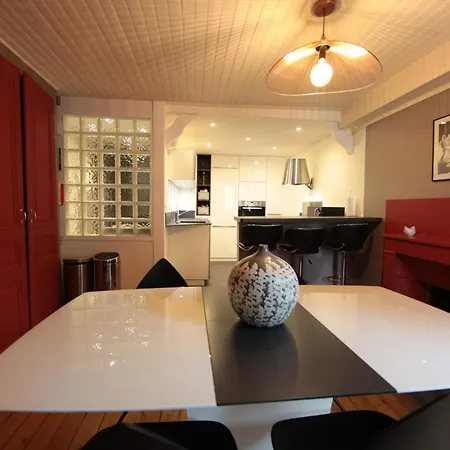 Apartment L'atypique : Triplex 8 Couchages En Vieille Ville