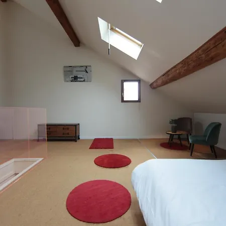 L'atypique : Triplex 8 Couchages En Vieille Ville Apartment